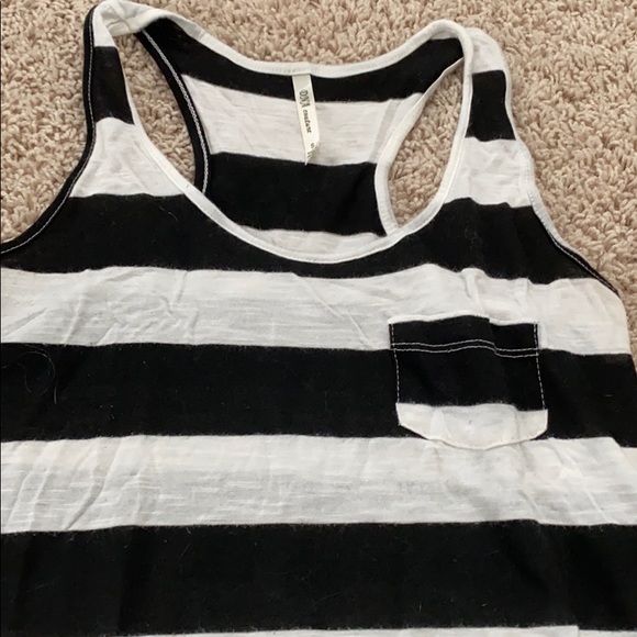 Racer back tank - Picture 3 of 4